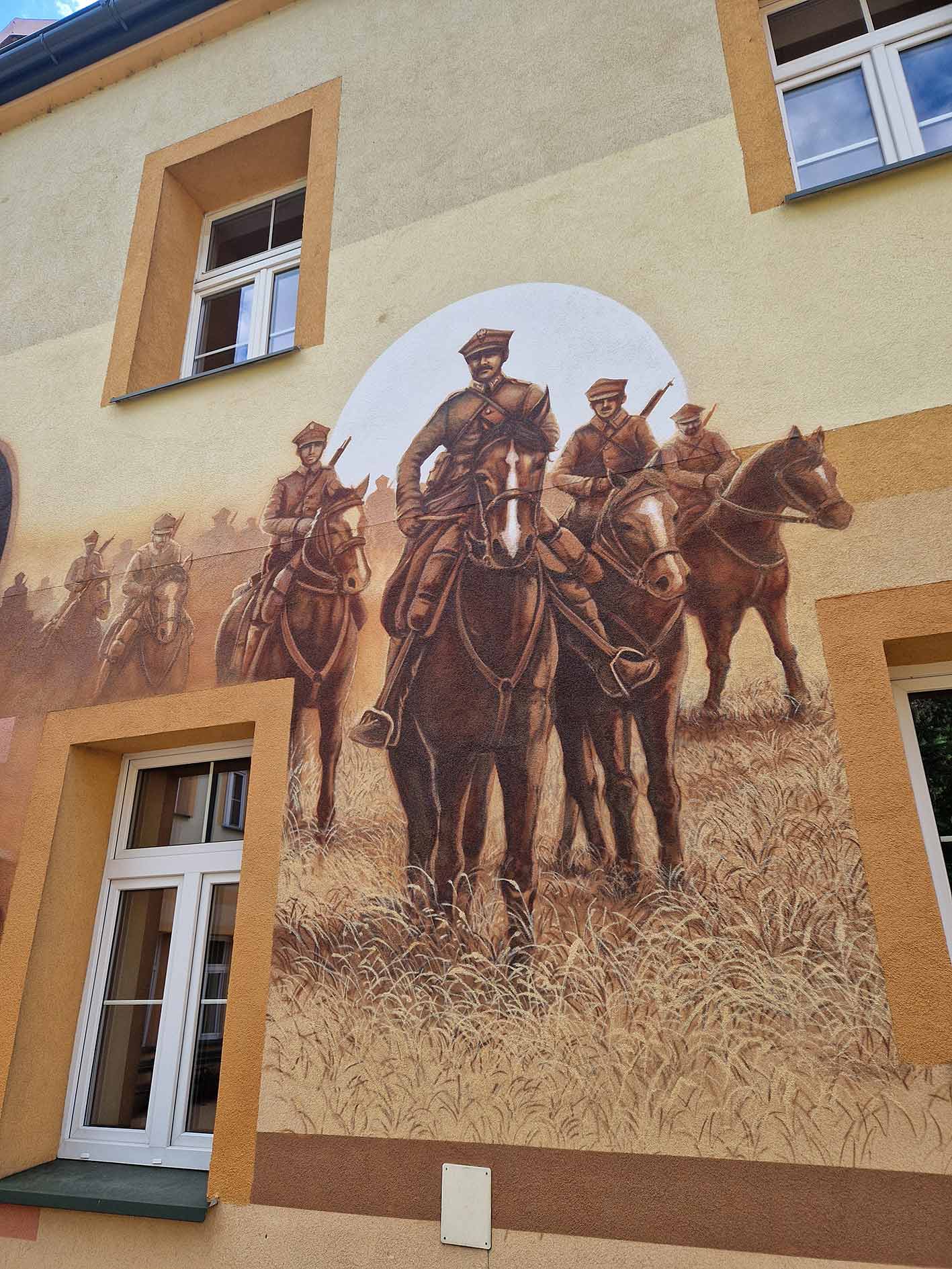 generał Podhorski, patron szkoły, mural historyczny, kawaleria, ułani, wojskowy mural