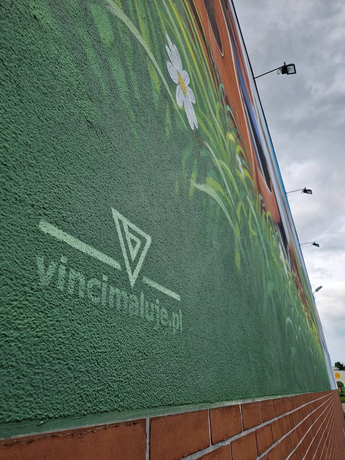 mural, szkoła podstawowa, mural UV, farby ultrafioletowe, montaż lamp UV, pałac Paca, Raczki, Gmina, Wieża widokowa, rospuda, ciuchcia, most