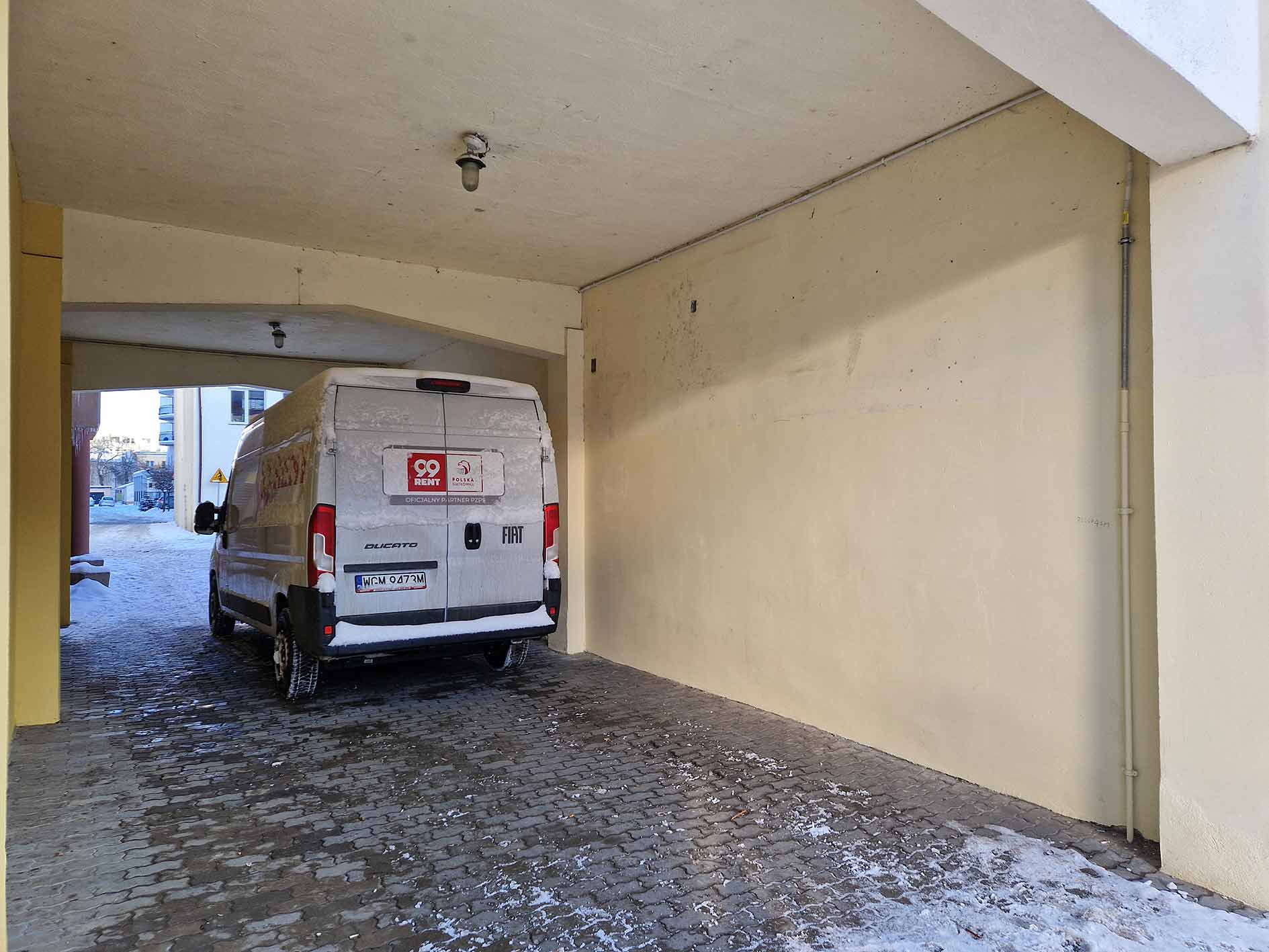 mural, czadowa brama, klimatowa brama, ciekawy, mural, oryginalny mural,